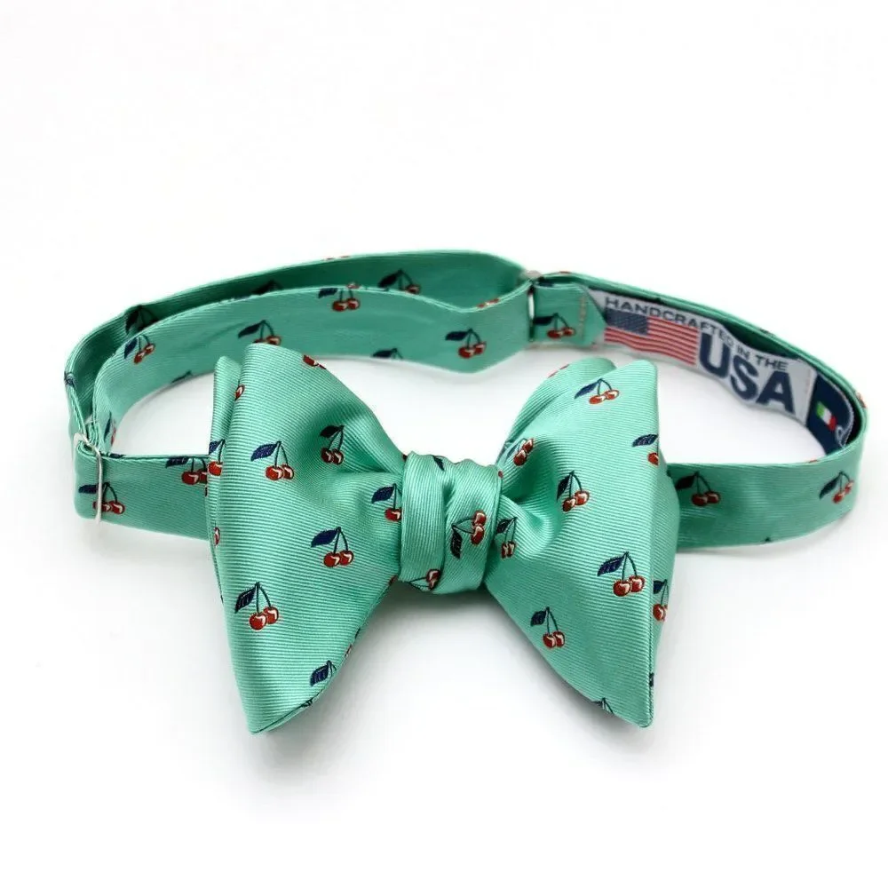 Camellucci green silk